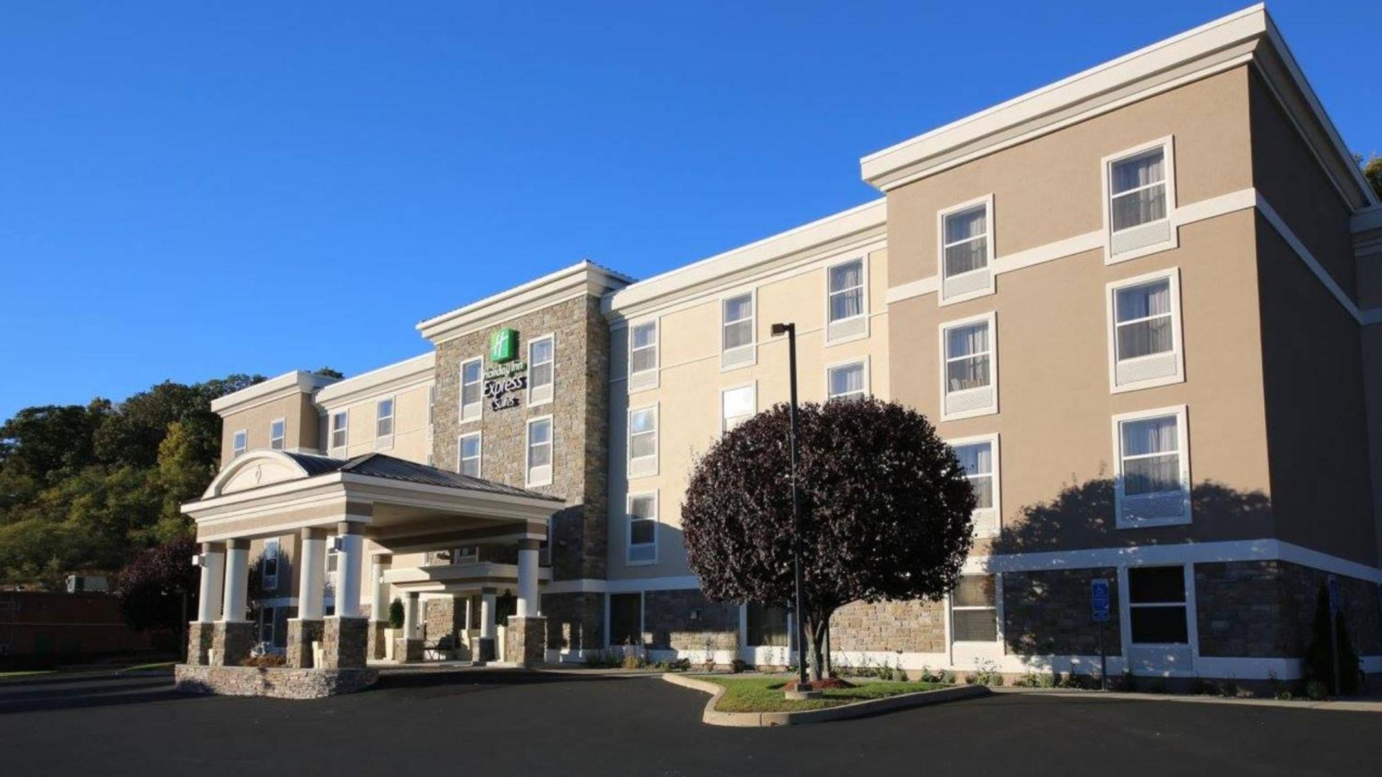 Holiday Inn Express Danbury I-84, An Ihg Hotel Екстер'єр фото